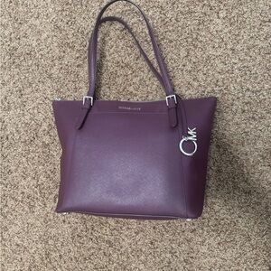 Michael Kors Purple Leather Tote with Structured Design